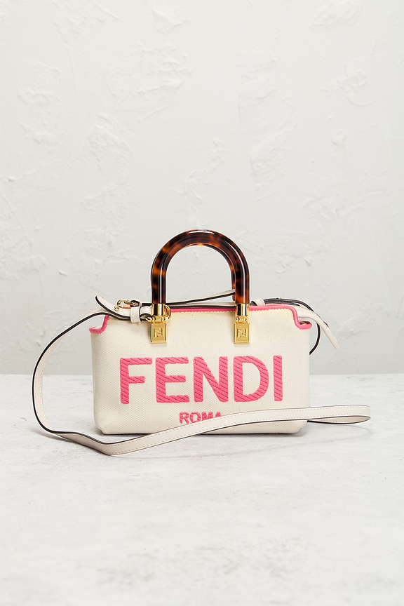 view 2 of 9 СУМКА FENDI in White