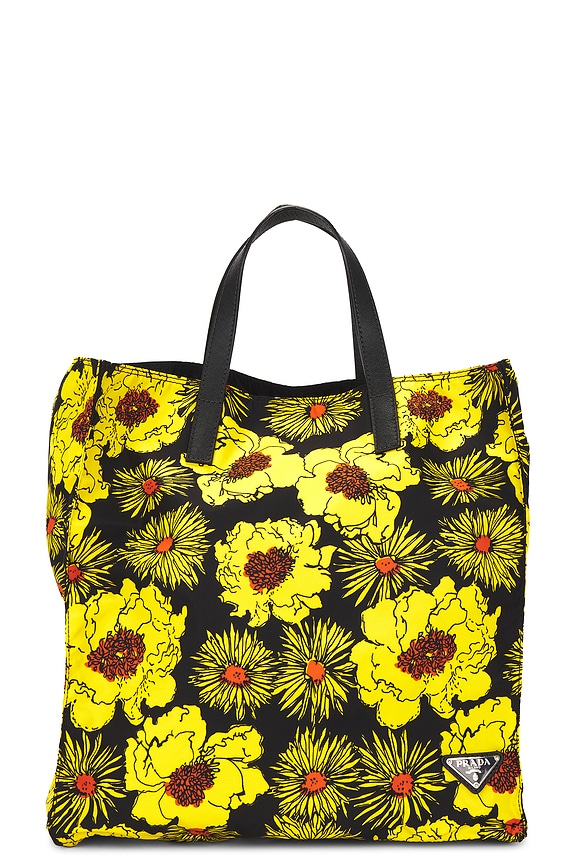 view 1 of 7 PRADA トート in Yellow