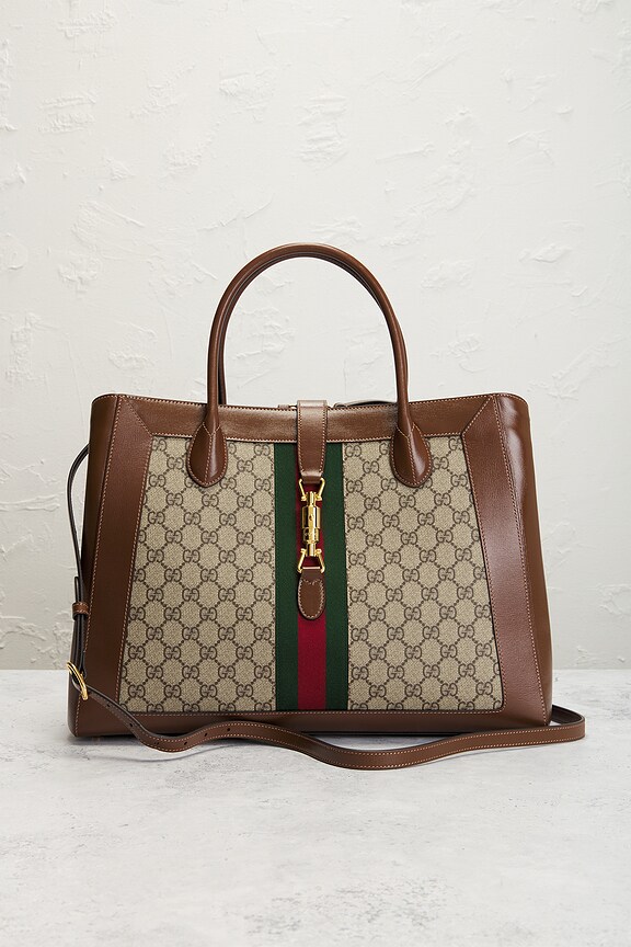 view 2 of 9 GUCCI 핸드백 in Beige