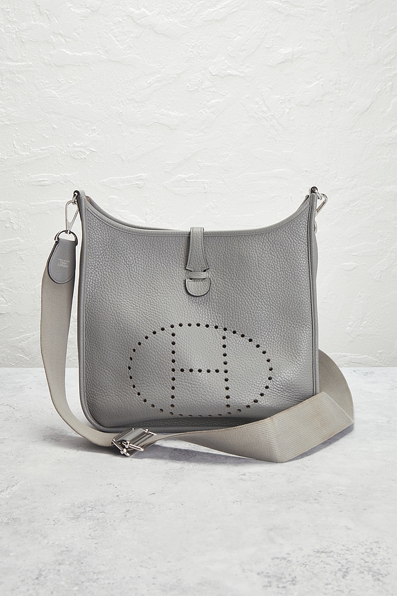 view 2 of 8 HERMES 숄더백 in Grey
