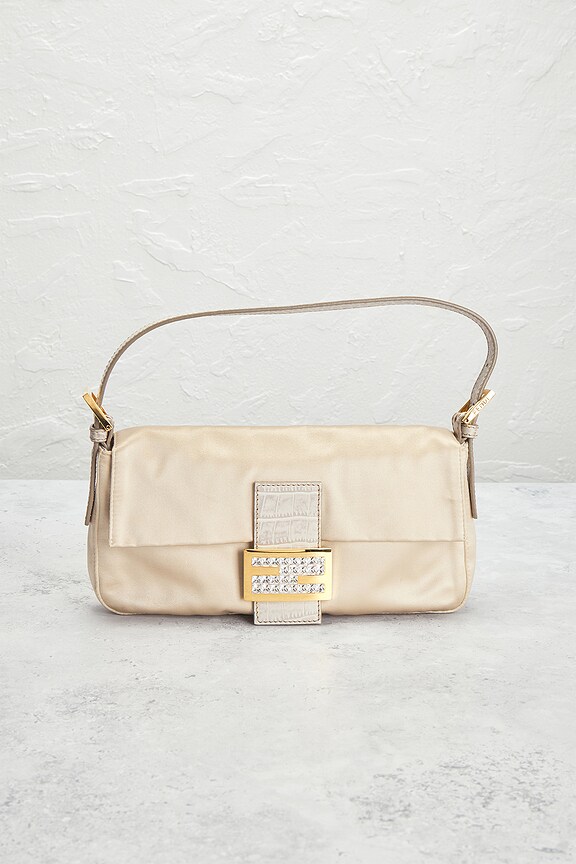 view 2 of 8 FENDI ショルダーバッグ in Champagne