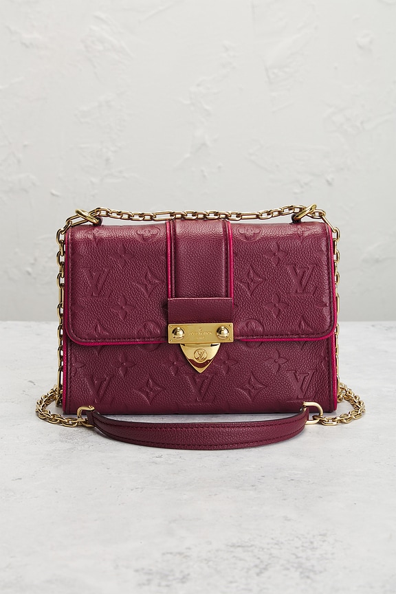 view 2 of 8 LOUIS VUITTON ショルダーバッグ in Red