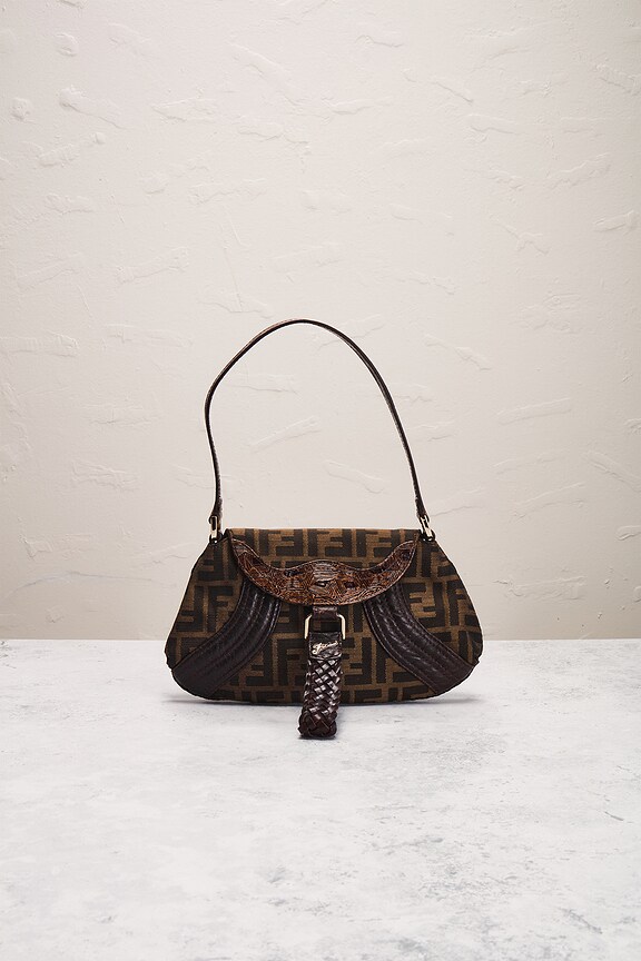 view 2 of 9 FENDI 숄더백 in Brown