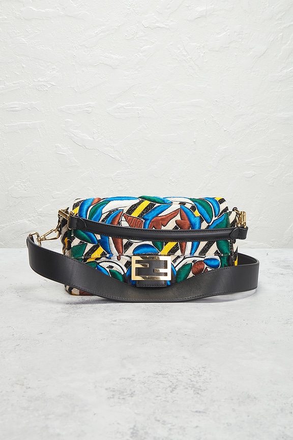 view 2 of 9 FENDI ショルダーバッグ in Multi