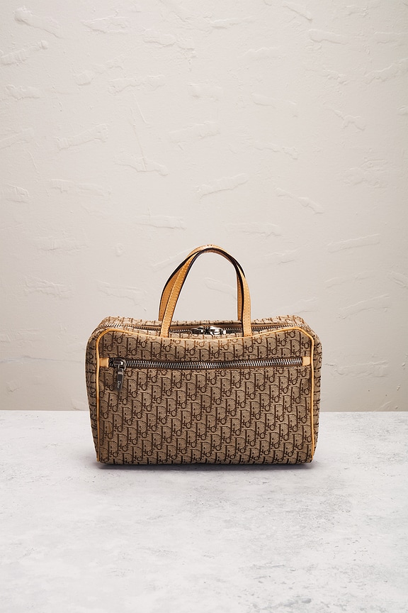 view 2 of 8 DIOR ハンドバッグ in Beige