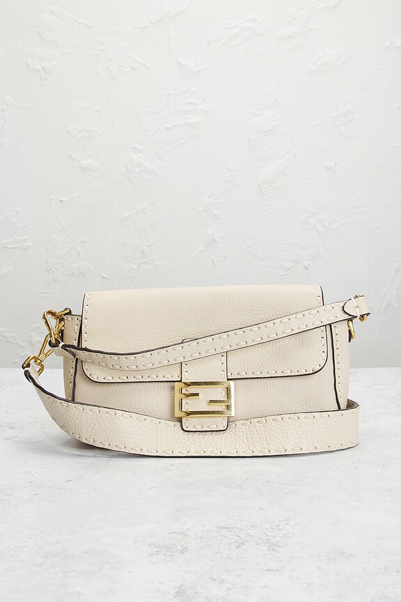 view 2 of 8 СУМКА НА ПЛЕЧО FENDI in Beige