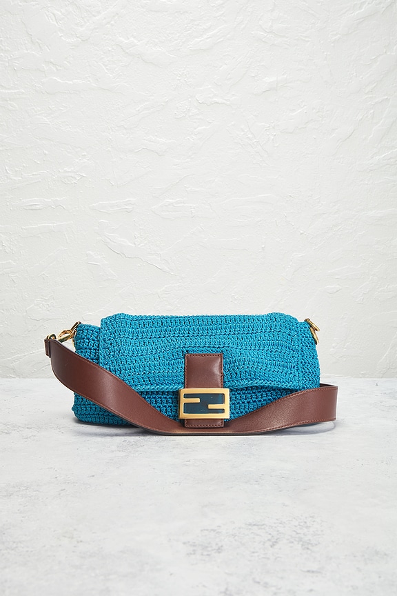 view 2 of 9 FENDI 숄더백 in Cyber Blue & Ghianda