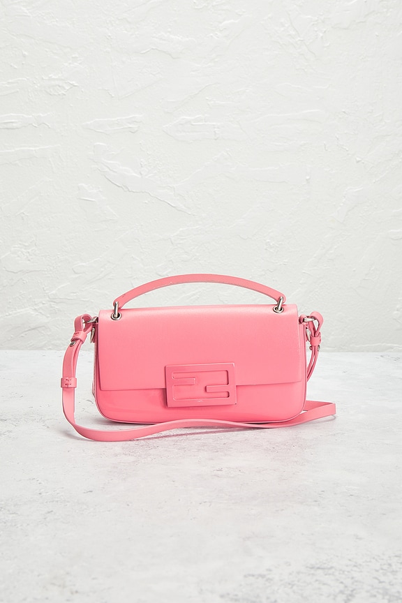 view 2 of 10 FENDI ポーチ in Pink