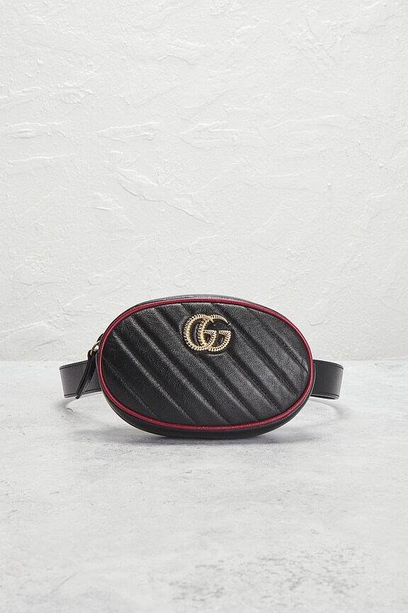 view 2 of 8 GUCCI ベルトバッグ in Black