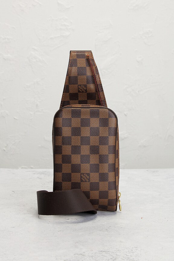 view 2 of 9 SAC CEINTURE LOUIS VUITTON in Brown