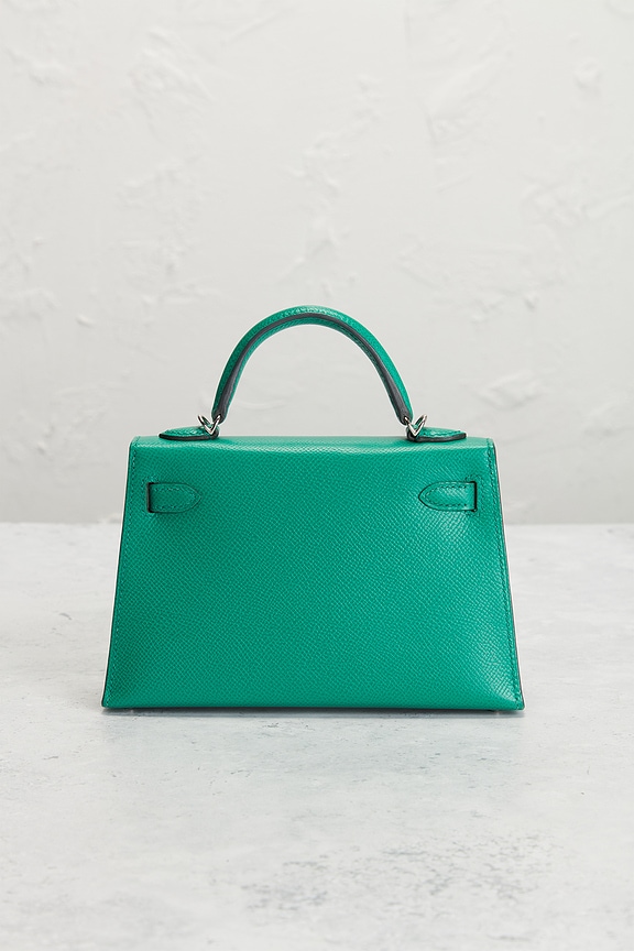 FWRD Renew Hermes Epsom Kelly 20 Amazone Handbag in Vert Jade