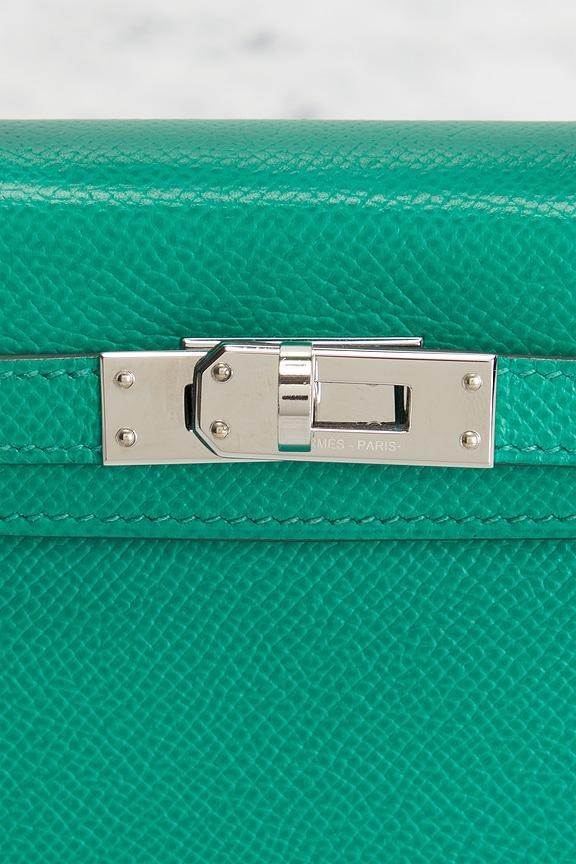 FWRD Renew Hermes Epsom Kelly 20 Amazone Handbag in Vert Jade