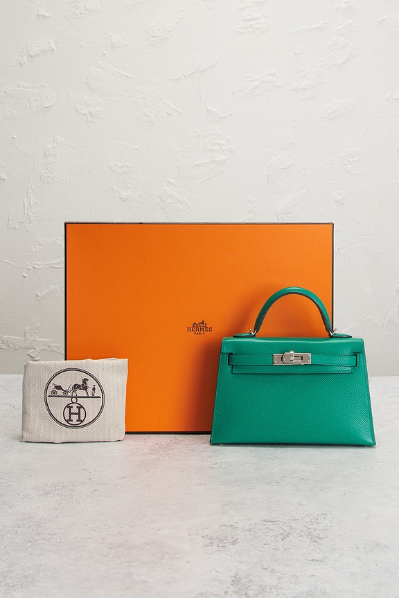 FWRD Renew Hermes Epsom Kelly 20 Amazone Handbag in Vert Jade