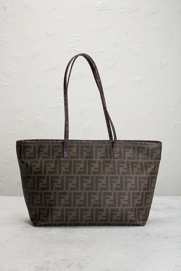 view 2 of 8 FENDI トート in Brown