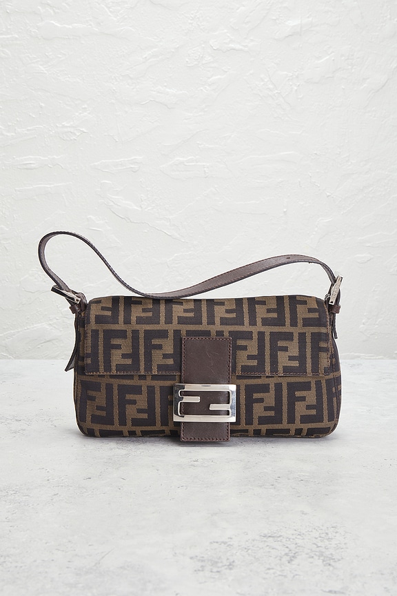 view 2 of 9 FENDI 백 in Brown