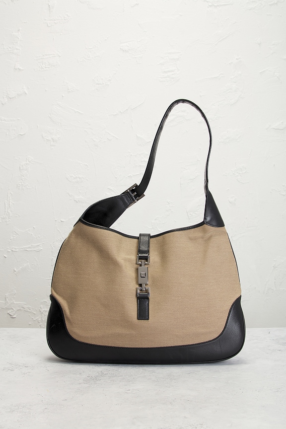 view 2 of 10 BOLSO GUCCI in Beige