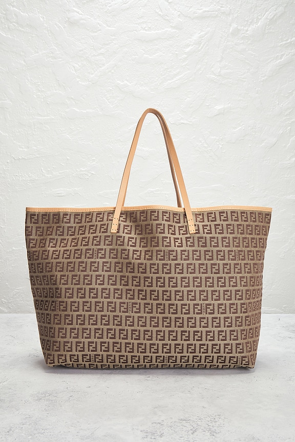 view 2 of 9 BOLSO FENDI in Beige