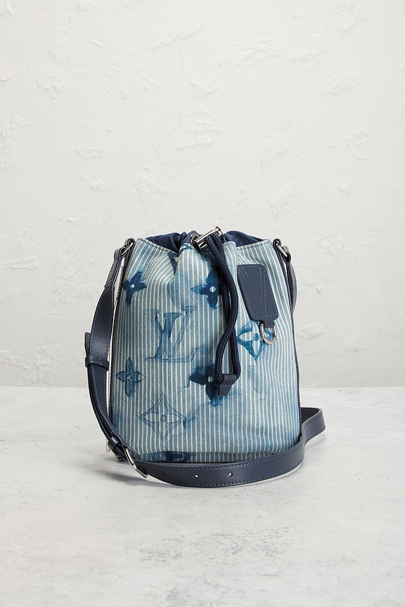 view 2 of 9 BOLSO LOUIS VUITTON in Blue
