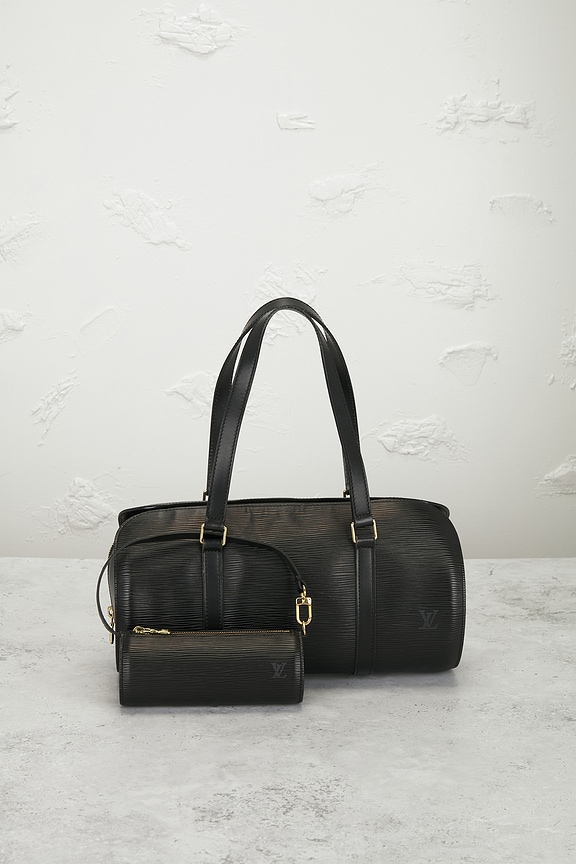 view 2 of 8 BOLSO LOUIS VUITTON in Black