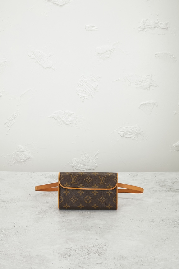 view 2 of 8 BOLSO LOUIS VUITTON in Brown