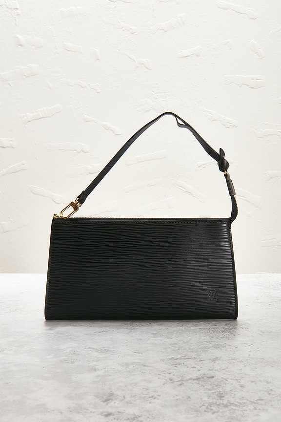 view 2 of 8 BOLSO LOUIS VUITTON in Black
