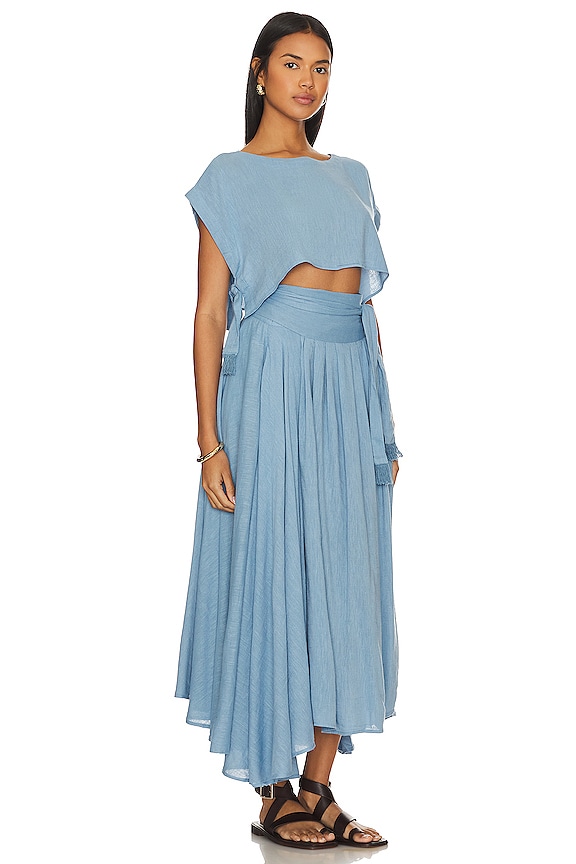 view 2 of 3 Sundown Set in Rainy Season