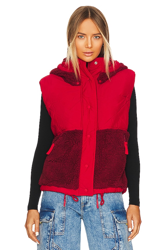 view 2 of 6 GILET FP MOVEMENT ADVENTURE AWAITS in Cherry Combo