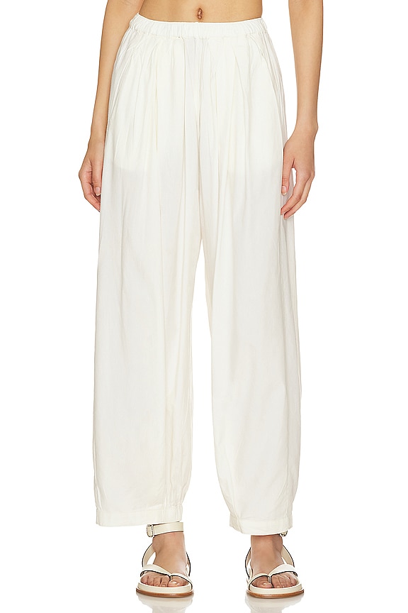 Free People To The Sky Parachute Pant in Nilla Cream | REVOLVE