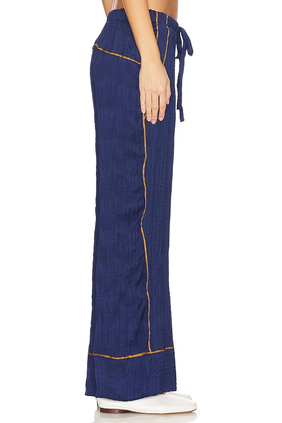 view 2 of 6 FREE PEOPLE ALL OUT SATIN 팬츠 in Insignia Blue