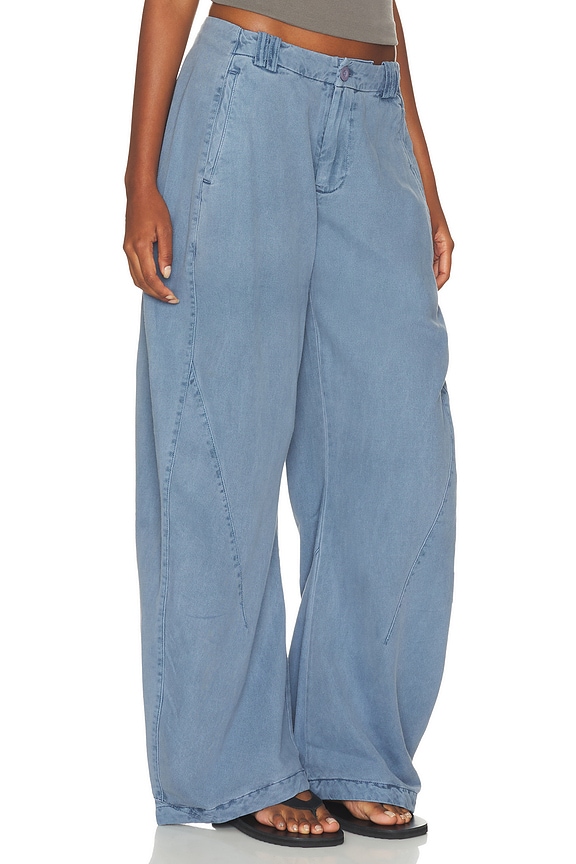 view 2 of 6 PANTALÓN CON TRABILLAS SPOTLIGHT in Flint Stone