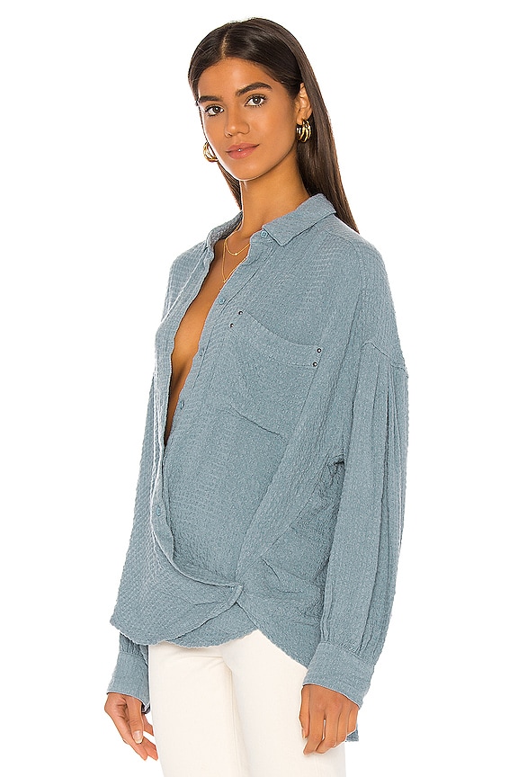 view 2 of 4 Solid Hidden Valley Buttondown in Blue