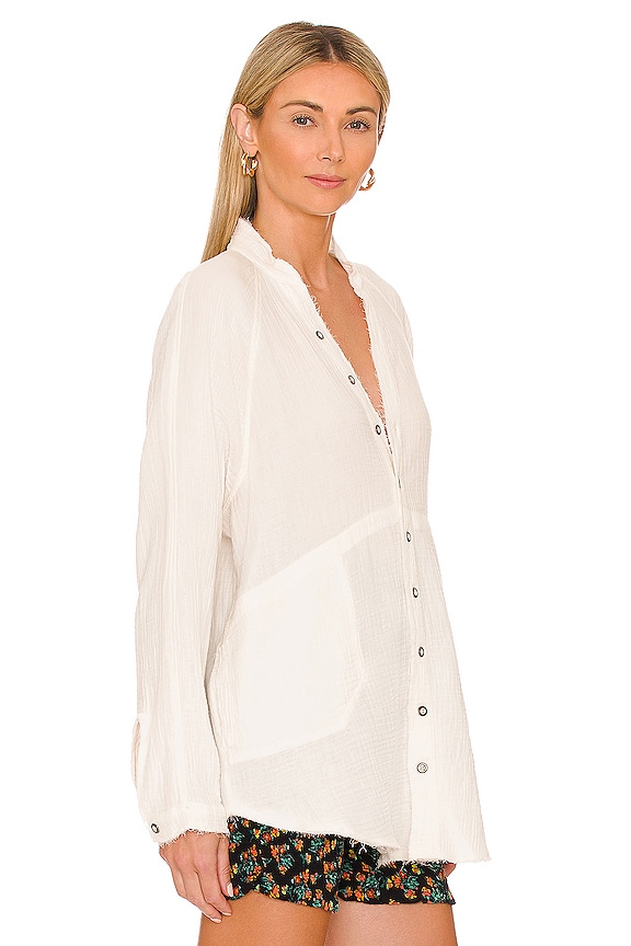 view 2 of 4 FREE PEOPLE SUMMER DAYDREAM 버튼 다운 in White