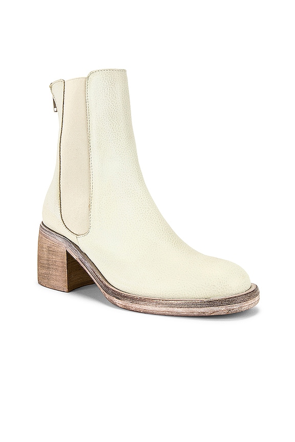 view 2 of 5 Essential Chelsea in White