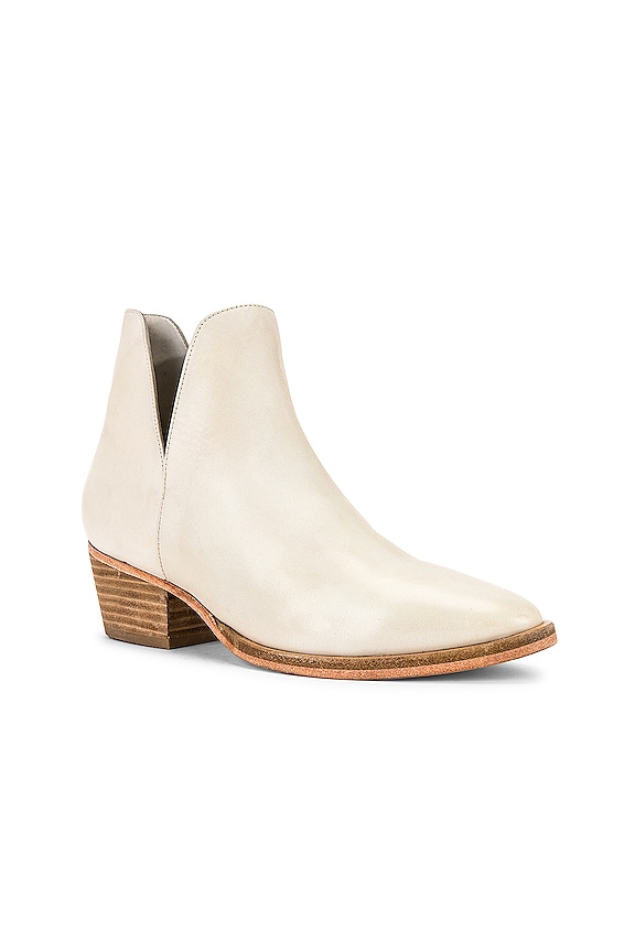 view 2 of 5 FREE PEOPLE CHARM DOUBLE V 부츠 in Ecru