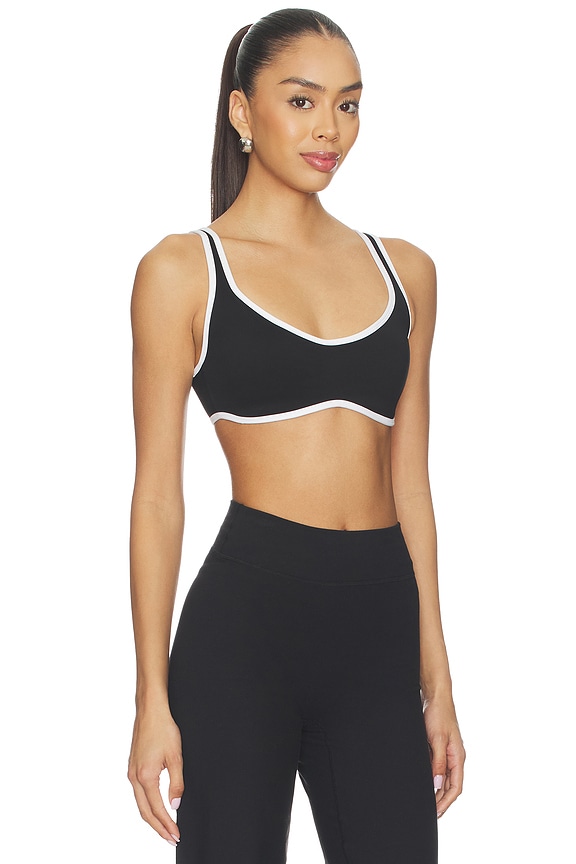 view 2 of 4 SUJETADOR DEPORTIVO CON DOBLADILLO CURVO CURVED HEM SPORTS BRA in Black