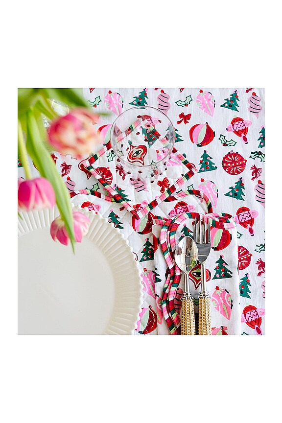 view 2 of 2 LOT DE SETS DE TABLE NOELLA PLACEMAT SET OF 4 in 