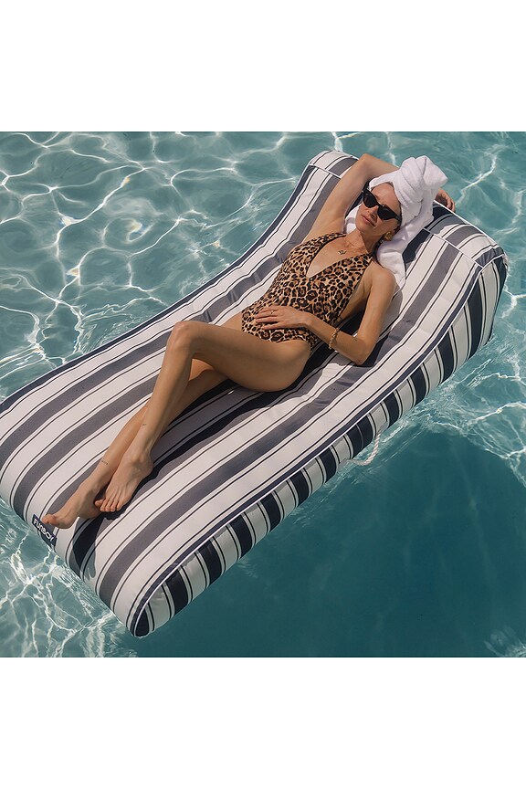 view 2 of 5 ШЕЗЛОНГ FABRIC SUNBED LOUNGER in Navy Stripe