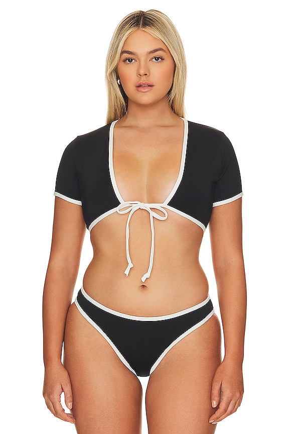 view 2 of 8 TOP DE BAÑO CON LAZO EN EL FRENTE in Black001