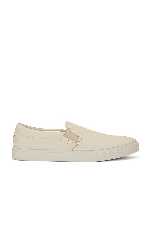 Good Man Brand Edge Slip On Sneaker in Cream | REVOLVE