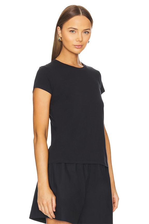 view 2 of 4 ОРГАНИЧЕСКИЙ КЛАССИЧЕСКИЙ СВИТЕР SHORT SLEEVE in Black