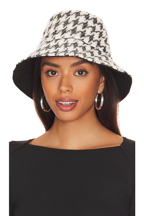 Genie by Eugenia Kim Sara Reversible Hat in Ivory & Charcoal | REVOLVE