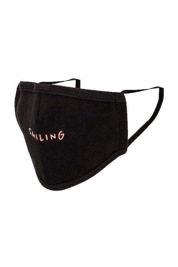 view 2 of 2 PROTECTIVE フェイスマスク in Smiling