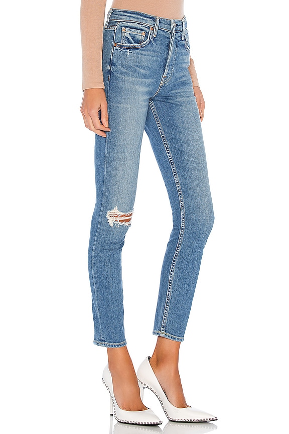 view 2 of 4 Karolina in Drive On