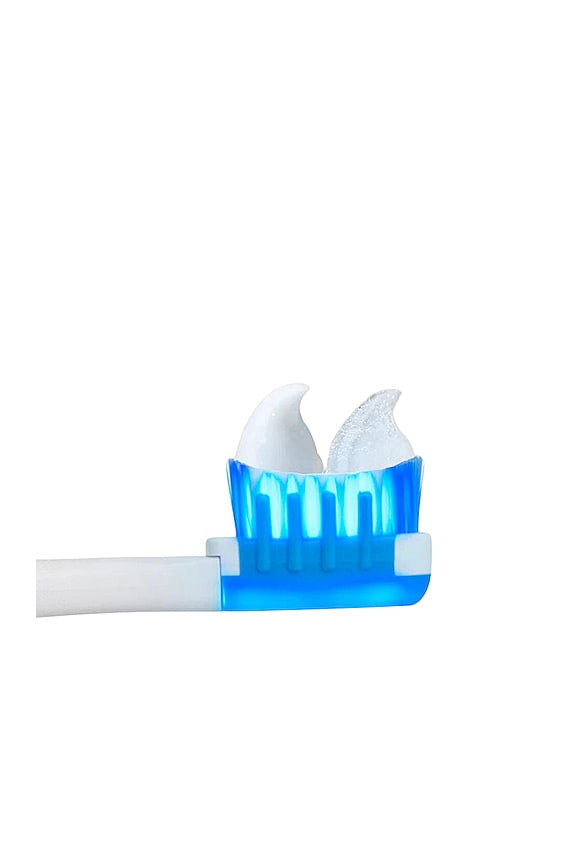 view 2 of 3 GEL BLANCHISSEUR POUR LES DENTS TEETH WHITENING GEL in 