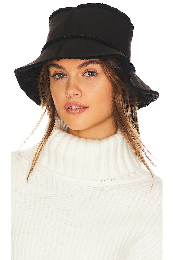 Hat Attack Reversible Faux Shearling Bucket Hat in Black REVOLVE