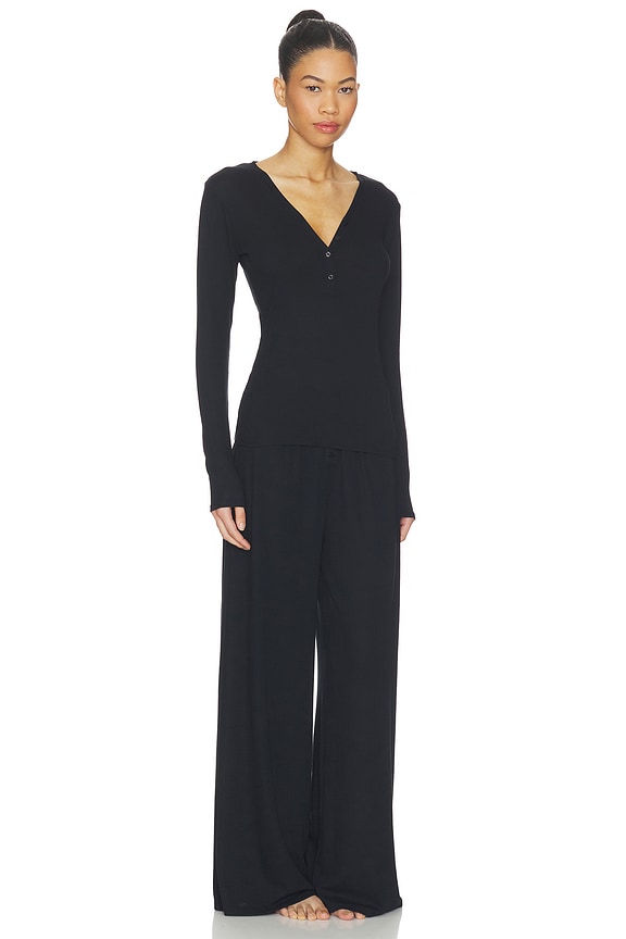 view 2 of 4 라운지 세트 in Black