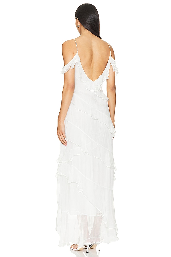 Summer Wedding Dresses That Revolve: Stylish Trends for 2024