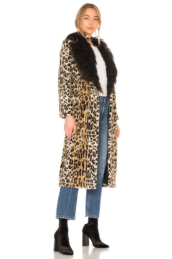 view 2 of 3 ABRIGO PIEL SINTÉTICA MAURICE in Leopard