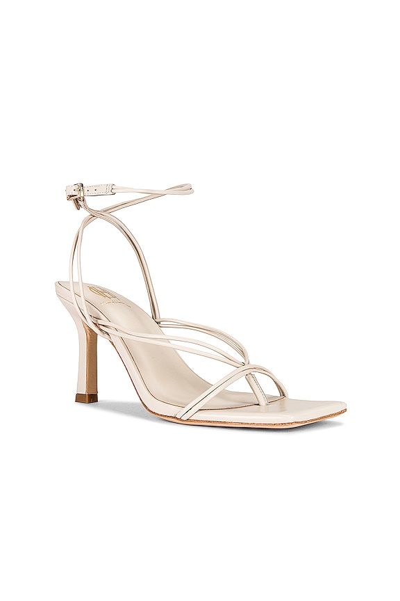 view 2 of 5 SOL 힐 in Ivory