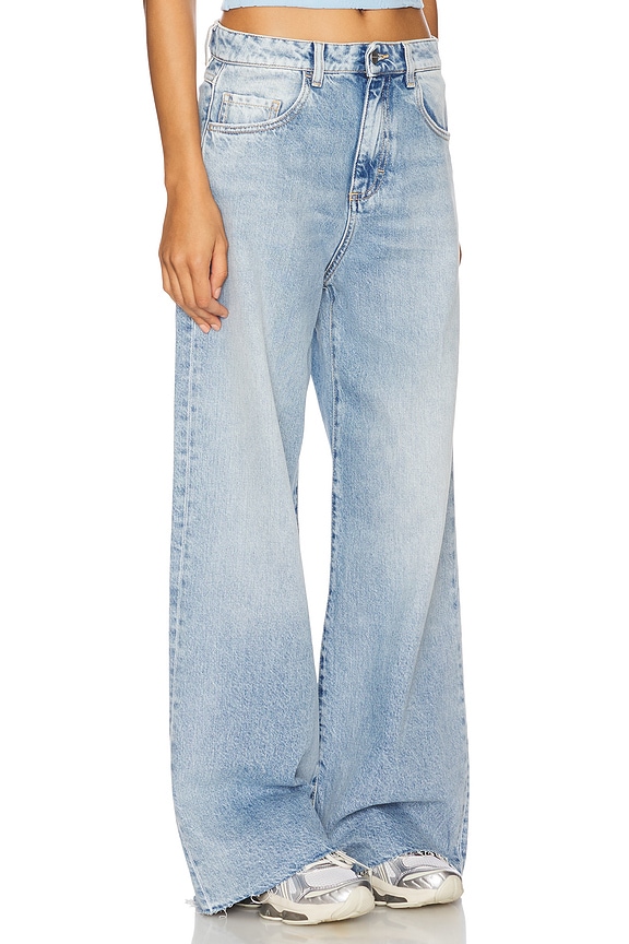 view 2 of 6 PIERNA ANCHA DEBBY in Denim Light